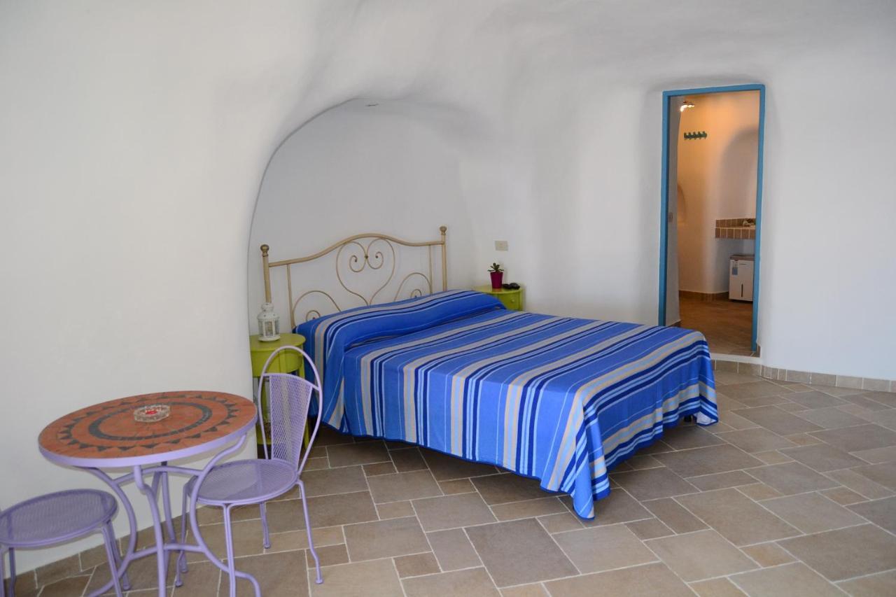 Maridea - Cave Suites ปอนซา ภายนอก รูปภาพ