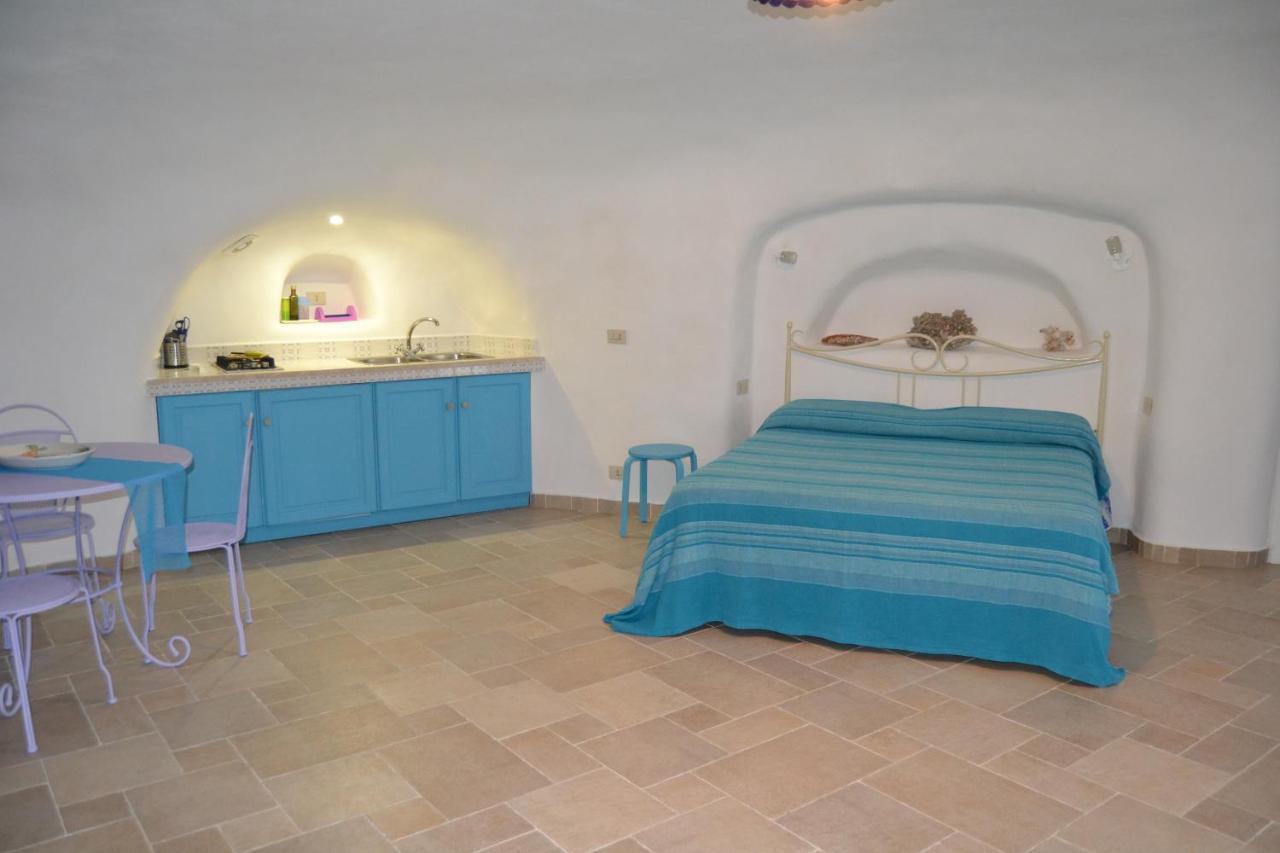 Maridea - Cave Suites ปอนซา ภายนอก รูปภาพ